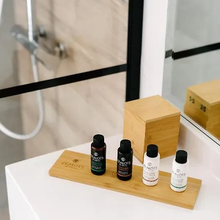 Irissa * Paralia Irion