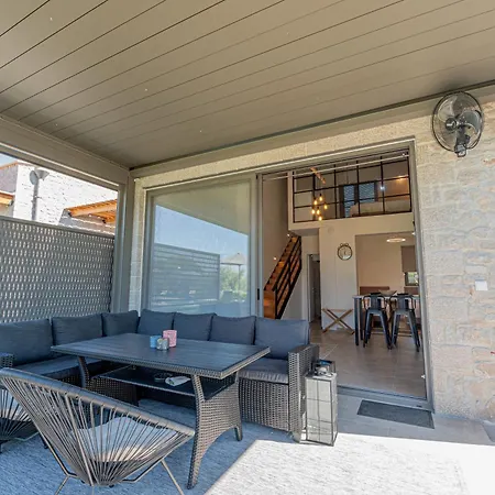 Irissa * Paralia Irion