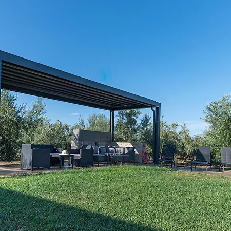 Irissa Paralia Irion